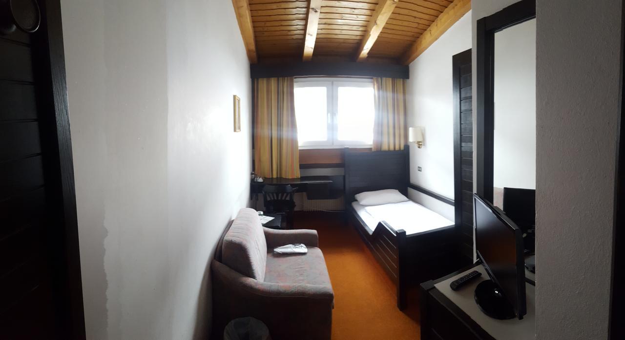 Hotel Sextnerhof Sesto Fiorentino Exterior foto